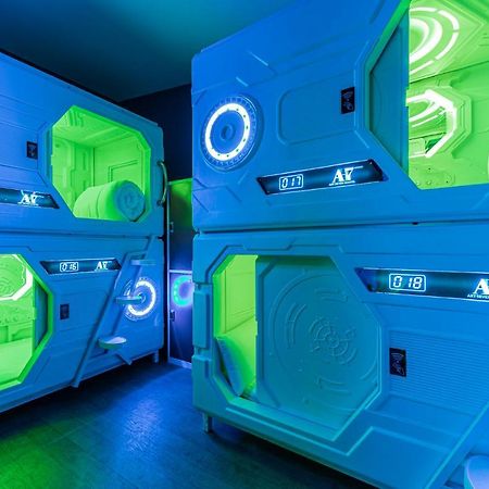 Art Seven Hostel Capsules Madrid Ngoại thất bức ảnh