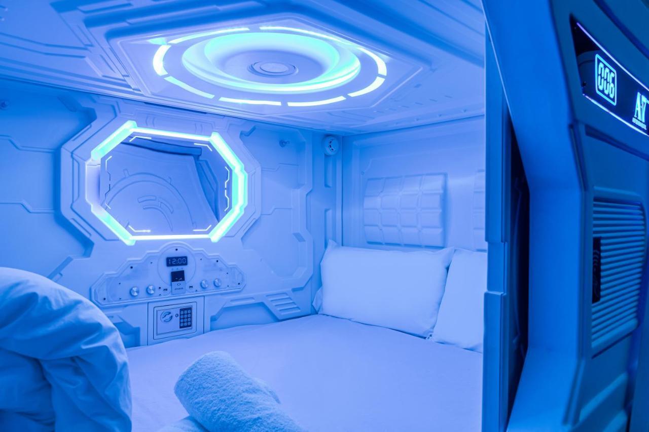 Art Seven Hostel Capsules Madrid Ngoại thất bức ảnh