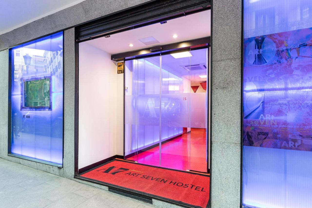 Art Seven Hostel Capsules Madrid Ngoại thất bức ảnh
